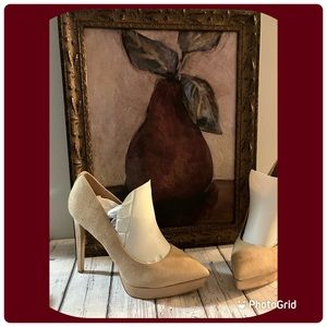 BCBGeneration, Heidi, tan suede, pointed toe platform, 4.8” heels. Sz 9 1/2 B.